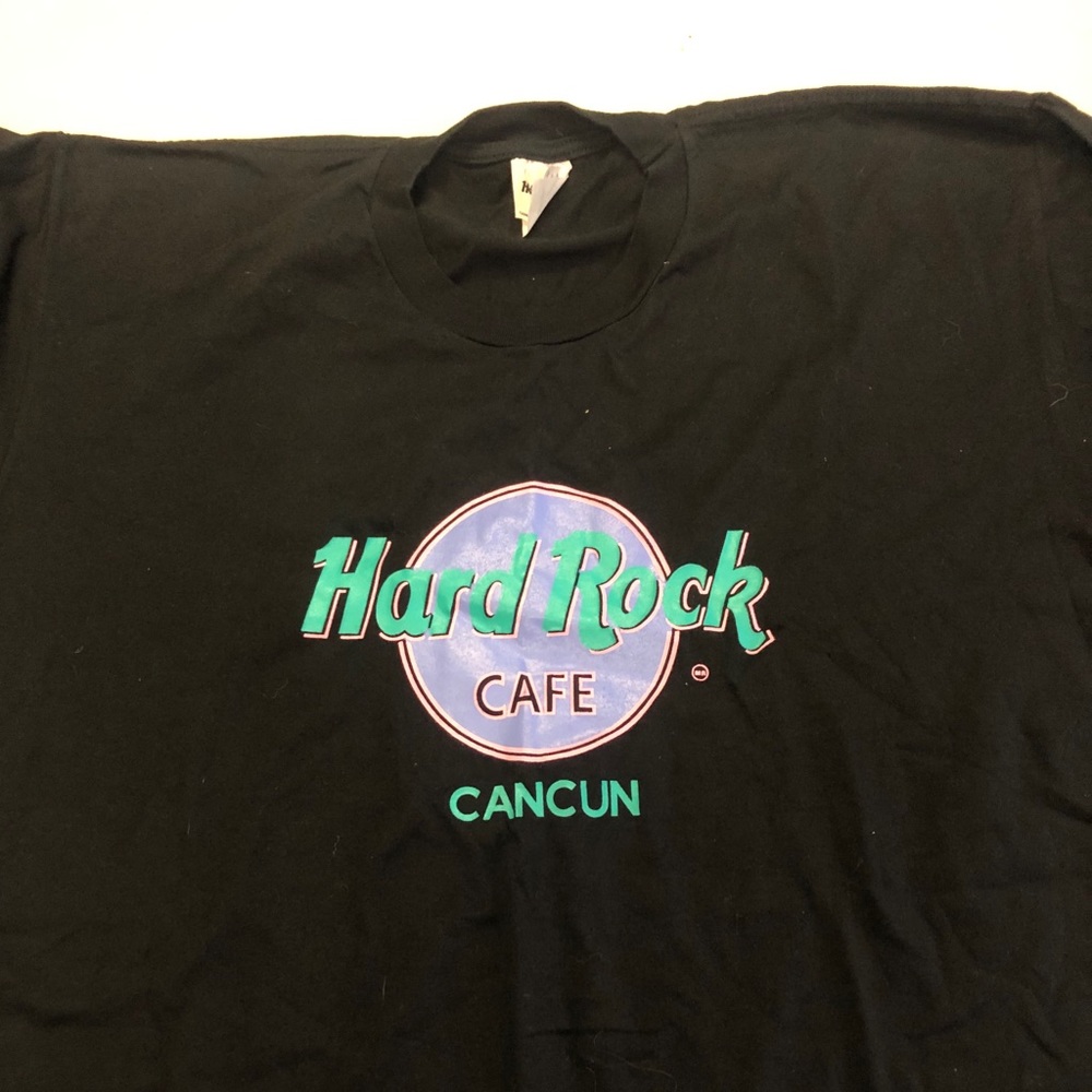 Hard rock cafe t-shirt
